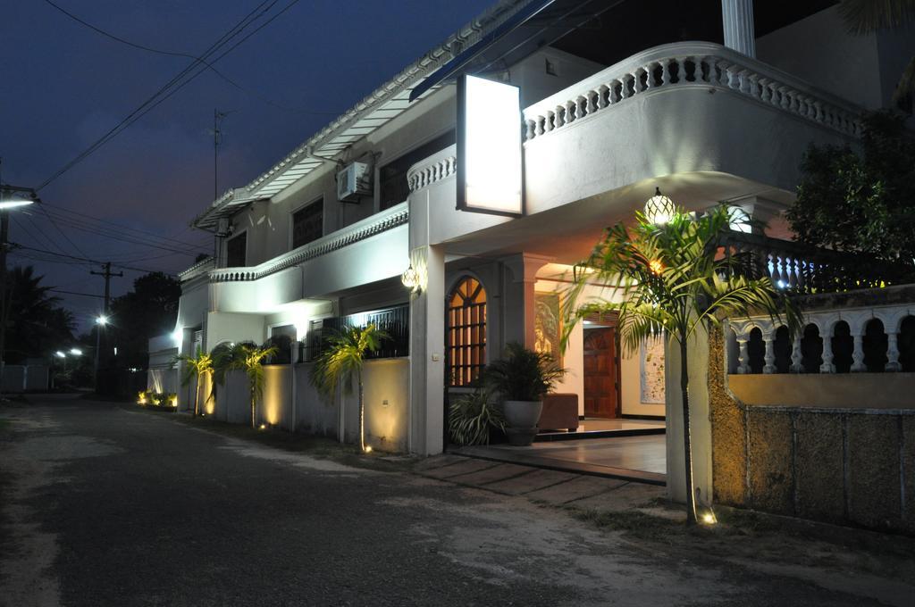 Guest Ryan Hotel Katunayaka Exteriér fotografie