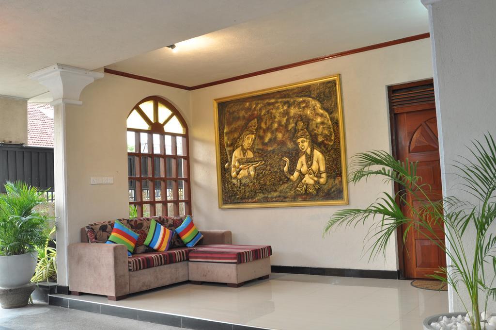 Guest Ryan Hotel Katunayaka Exteriér fotografie