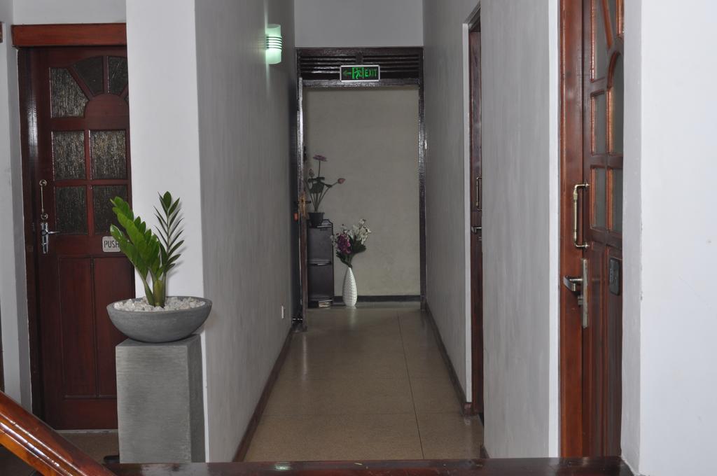 Guest Ryan Hotel Katunayaka Exteriér fotografie