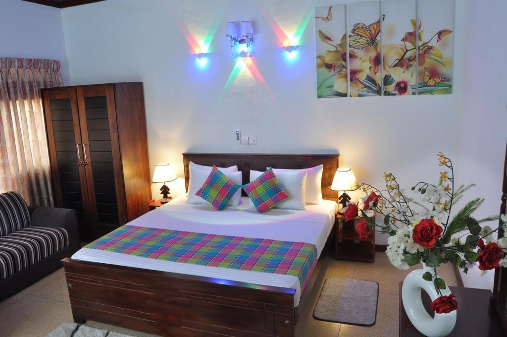 Guest Ryan Hotel Katunayaka Exteriér fotografie
