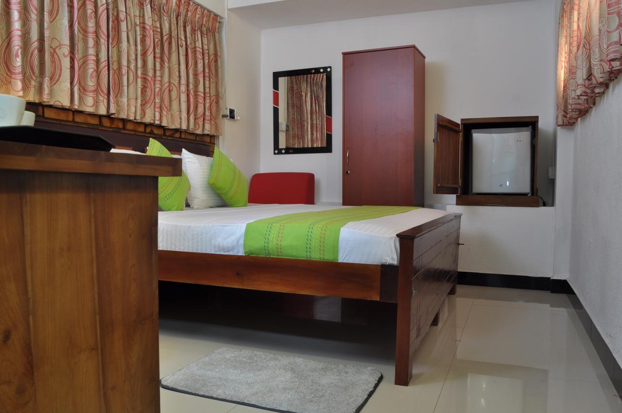 Guest Ryan Hotel Katunayaka Exteriér fotografie