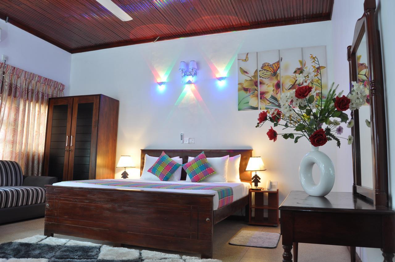 Guest Ryan Hotel Katunayaka Exteriér fotografie