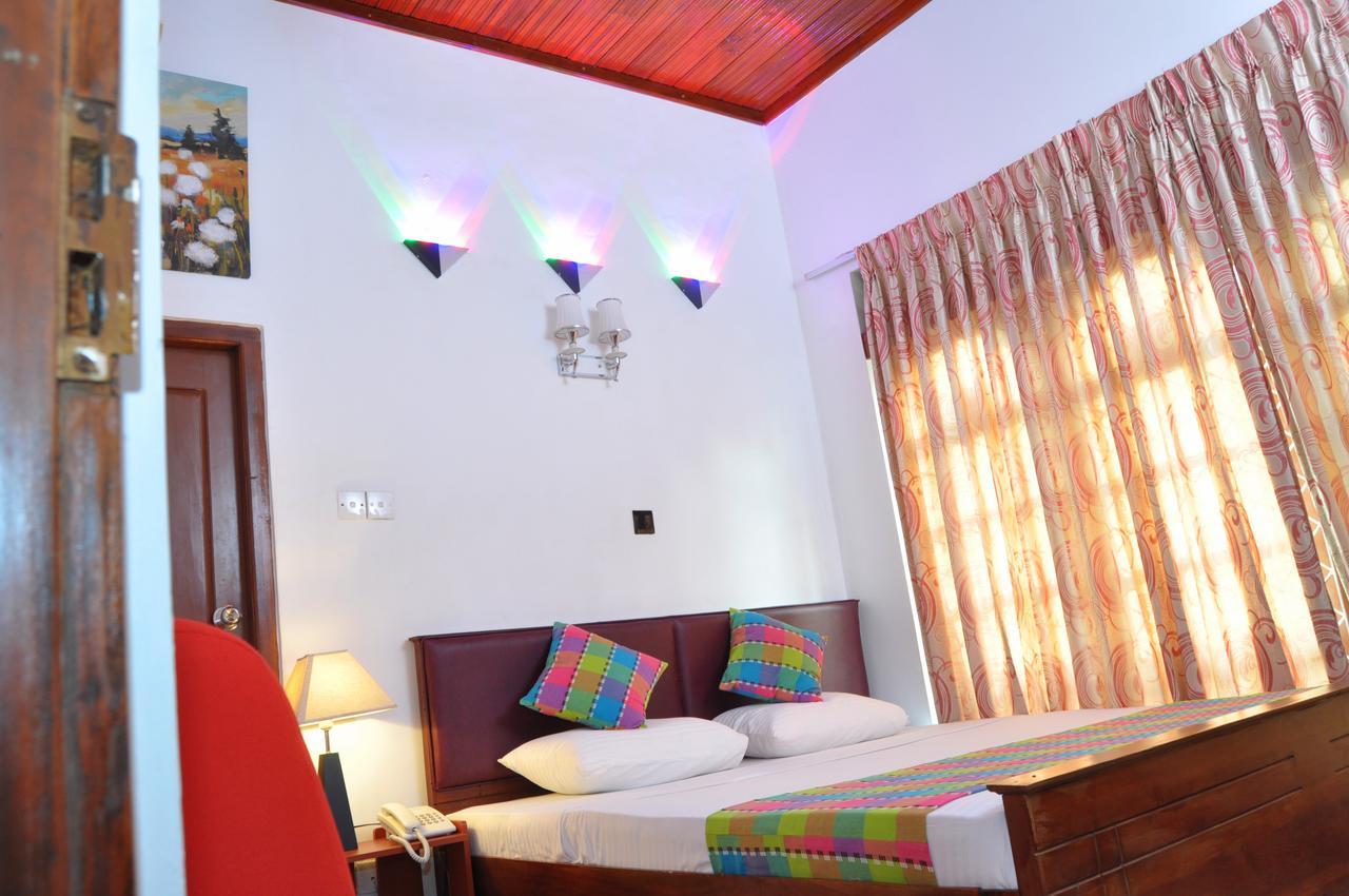 Guest Ryan Hotel Katunayaka Exteriér fotografie