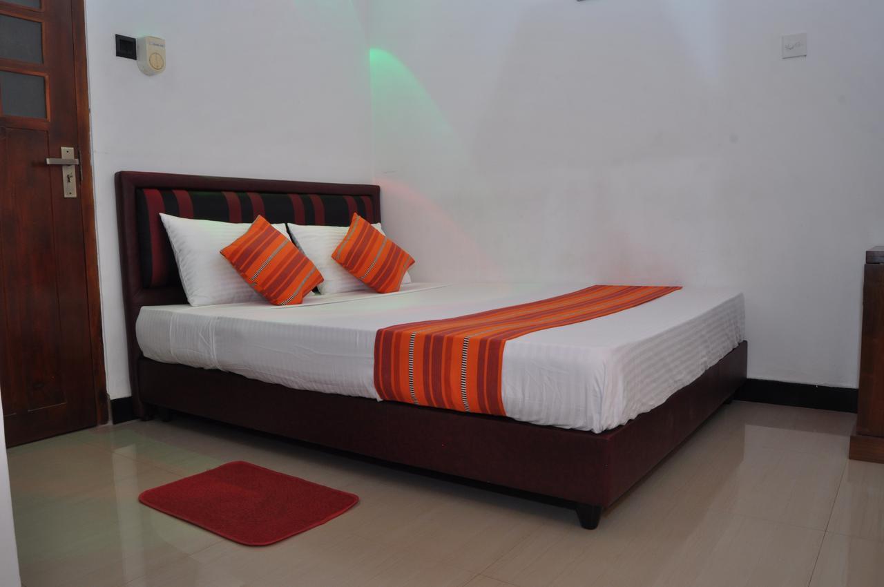 Guest Ryan Hotel Katunayaka Exteriér fotografie